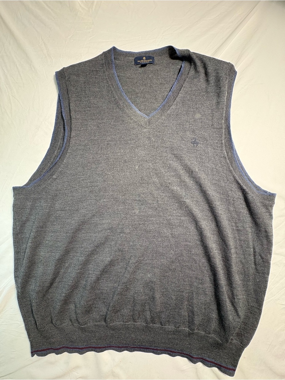 Brooks Brothers Extra fine merino vest gray size L *see photos